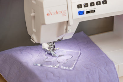 782 - eXcellence - Machine à coudre informatisée