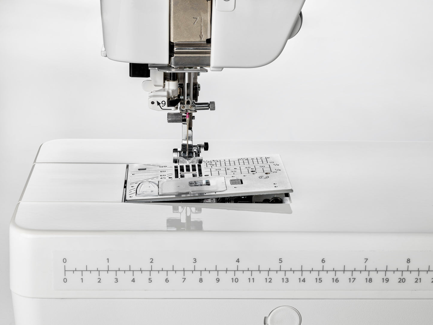 792PRO - eXcellence - Machine à coudre informatisée